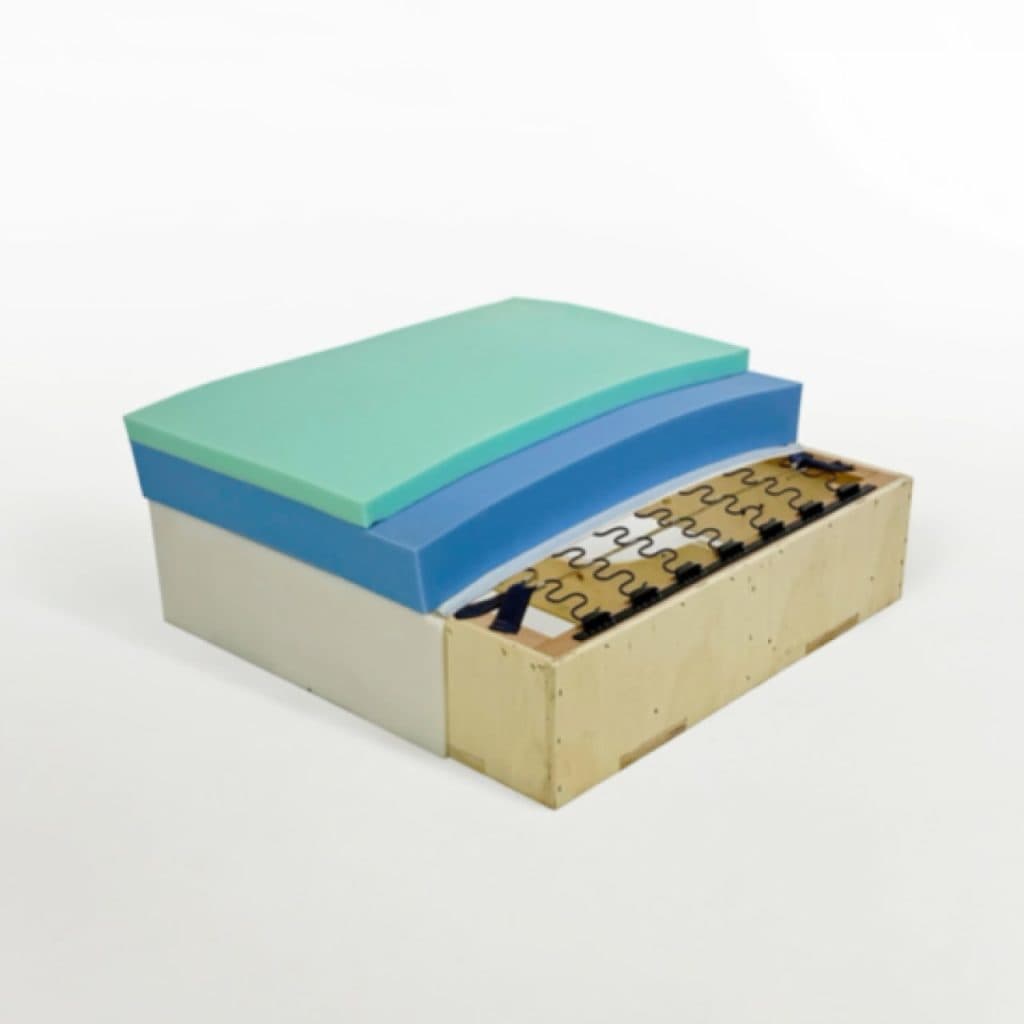 gid://shopify/MediaImage/36910320615643