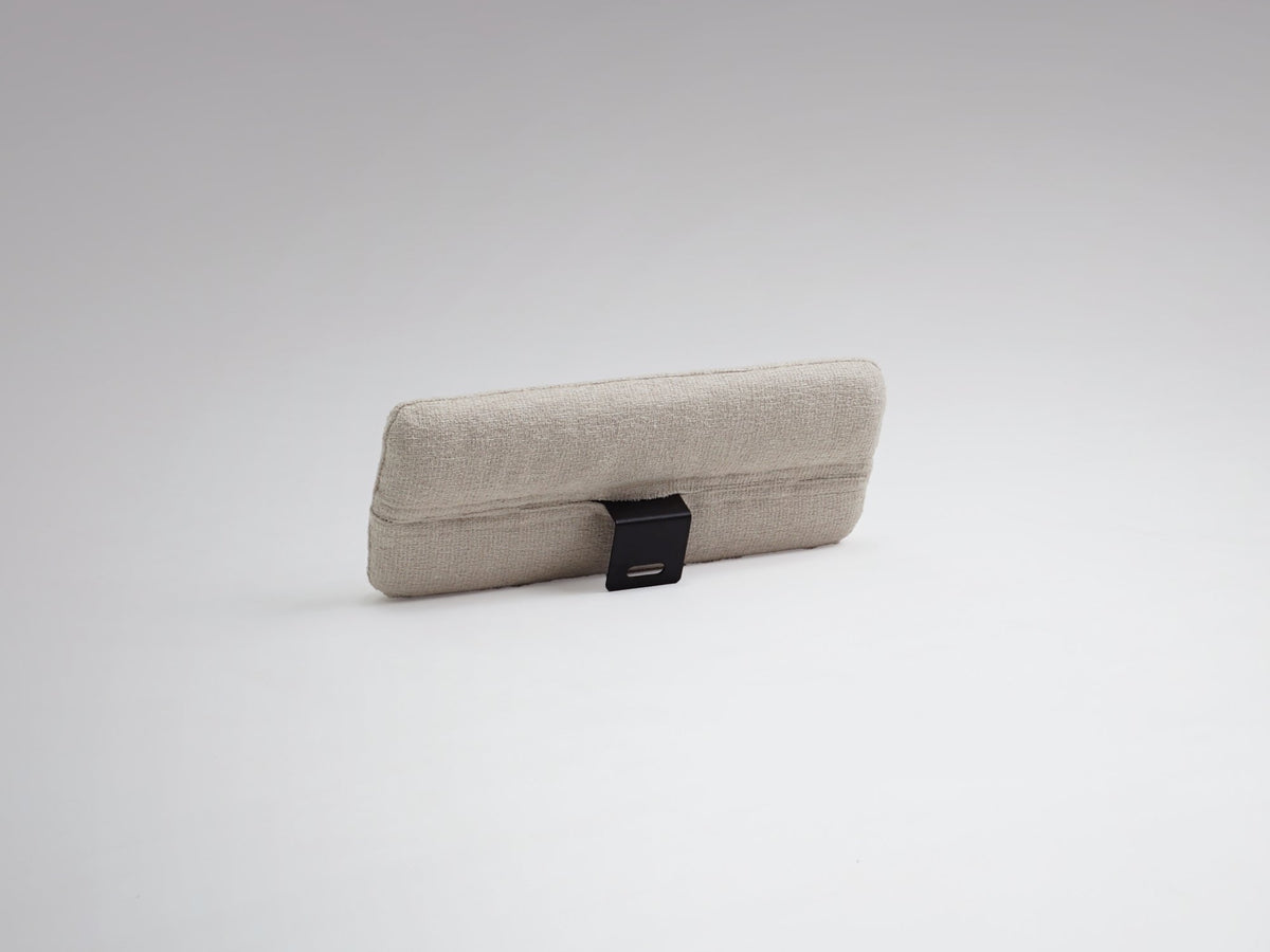 OIKO Poltrona+ &ndash; Schienale con supporto metallico